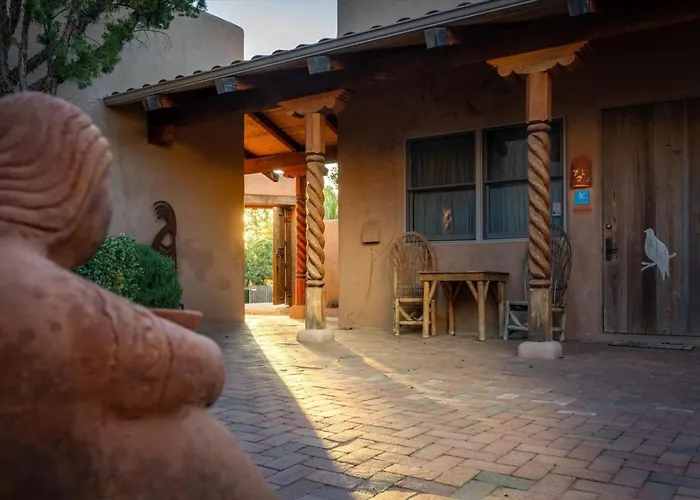 Adobe Village - Purple Lizard Apartment *